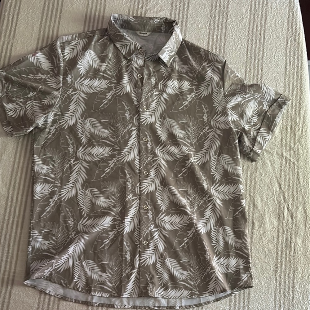 Men's Leaf Print Short Sleeve Shirt - Brown and White